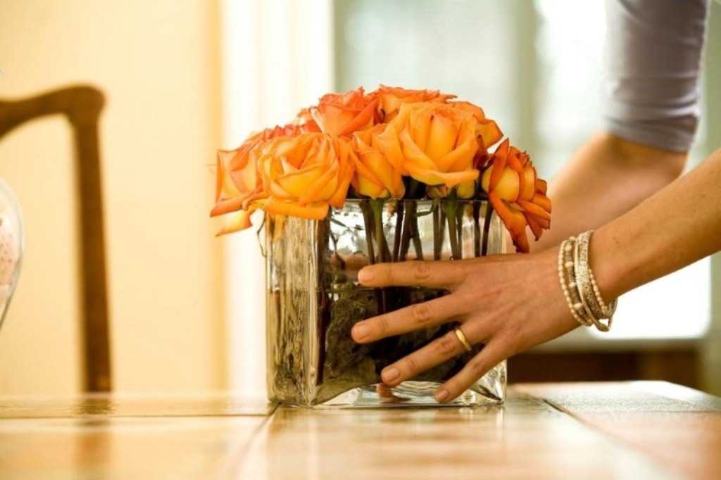 10 полезных лайфхаков, чтобы цветы дольше стояли в вазе