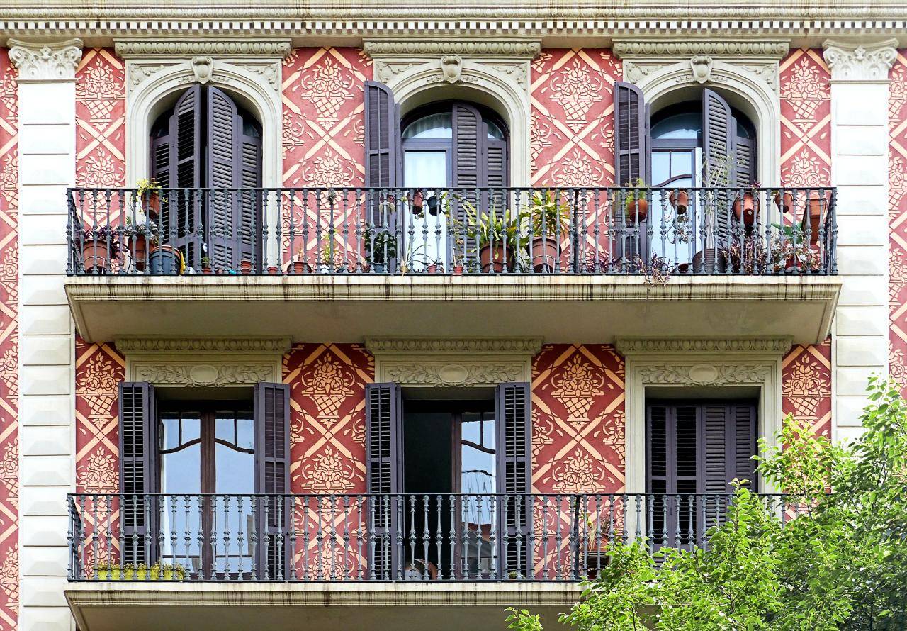 Виды и стили кованых балконов: топ-55 фото оригинальных идей