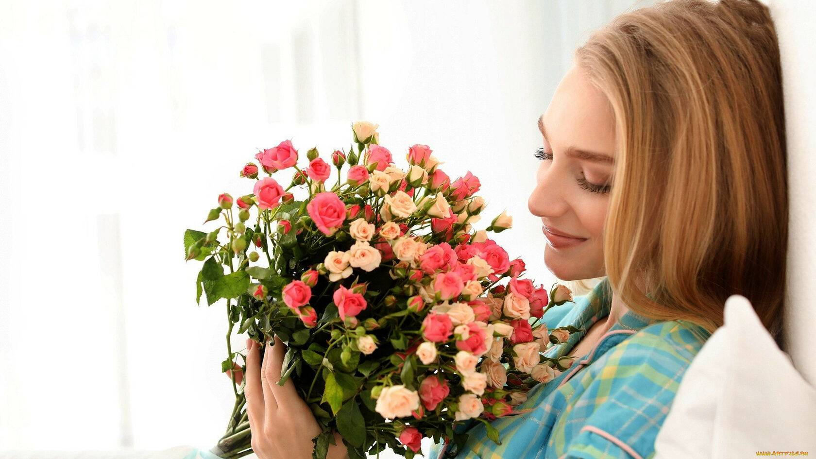 Какие цветы нельзя дарить женщине?: народная мудрость | фэн-шуй и непознанное | школажизни.ру
